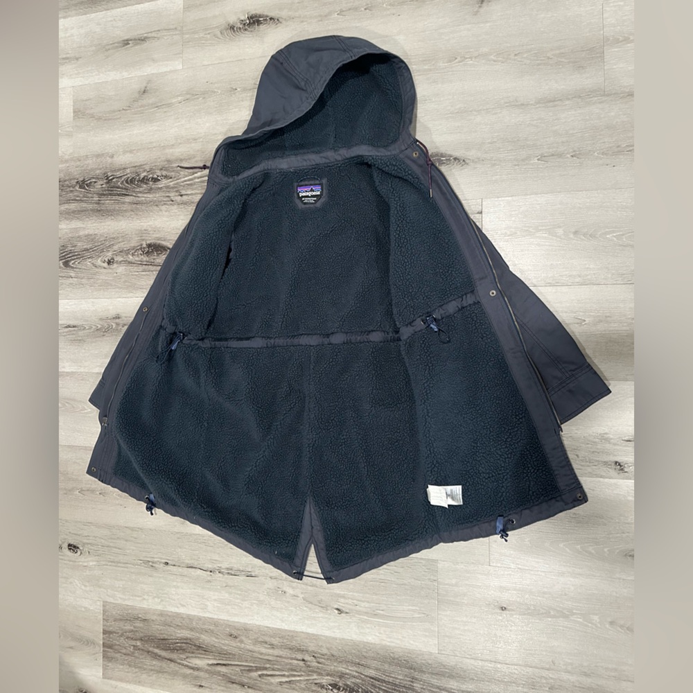Patagonia Women's Navy Prairie Dawn Hooded Insulated Long Jacket - Picture 2 of 7